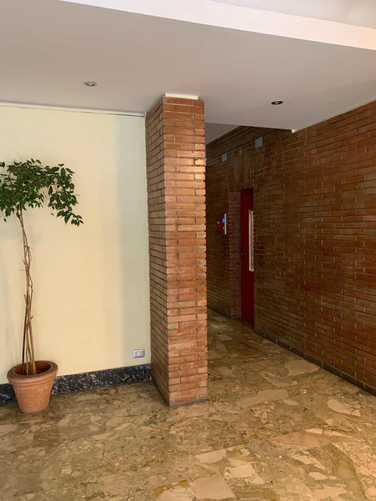 Vivi In Un Attico Tipico Romano Con Vista Su Roma 外观 照片