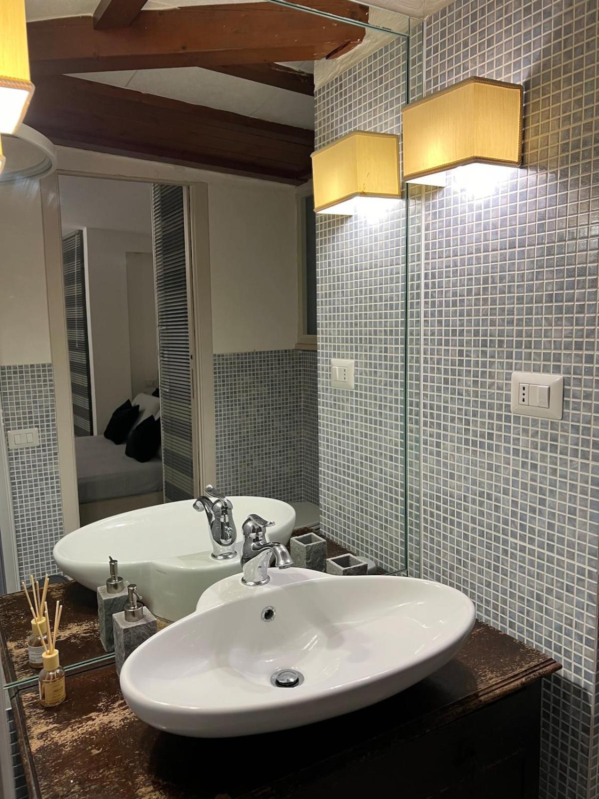 Vivi In Un Attico Tipico Romano Con Vista Su Roma 外观 照片
